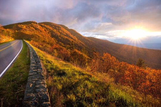 BEST Luray Caverns and Shenandoah Skyline Drive All-Day Tour