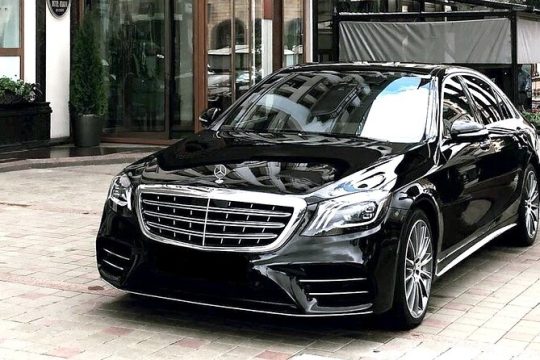 Departure Private Transfer: Washington to National Airport DCA in Luxury Car