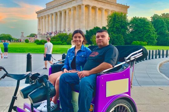 Private Pedicab Tour of Washington DC (1 to 3 Guests)