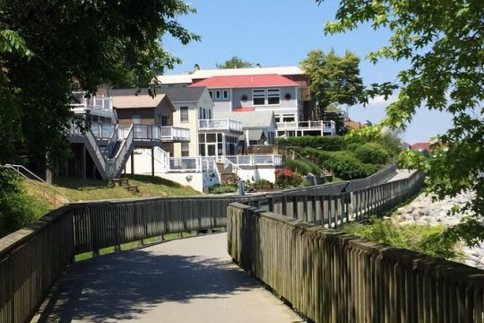 Chesapeake Beach Guided Walking Tour - The Cliffs