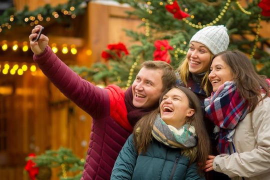 Celebrate with a Holiday Scavenger Hunt in Washington DC with Holly Jolly Hunt