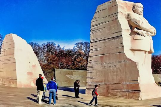 3-Hour Small Group Memorial Tour in Washington, D.C.