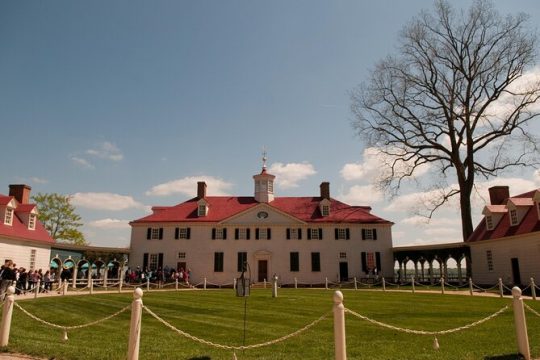 Mount Vernon Guided Walking and Bus Tour