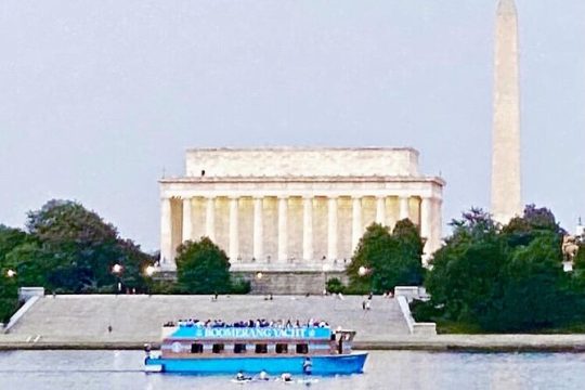 Shared Sightseeing Boat Tour in Washington